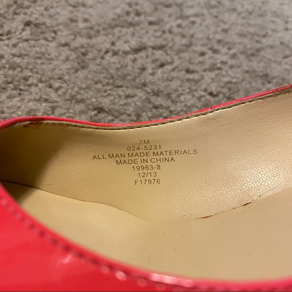 Coral 1.5 Inch Pumps - Picture 3 of 3